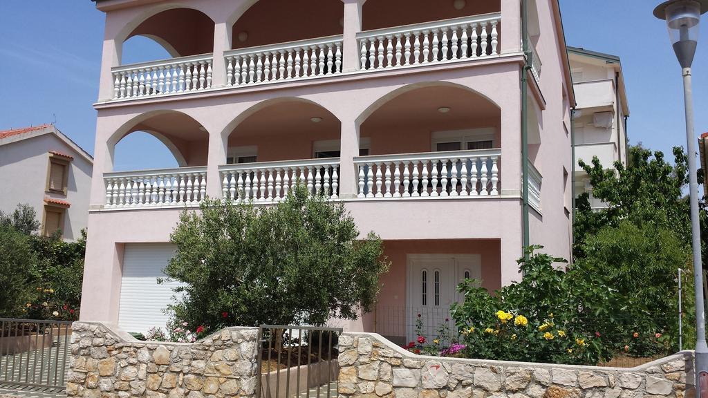 Apartments Pink House Повляна Экстерьер фото